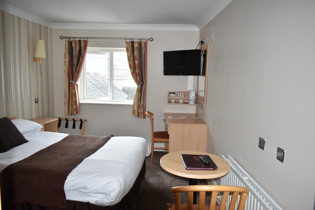 The Corralea Court Hotel Tuam Bagian luar foto