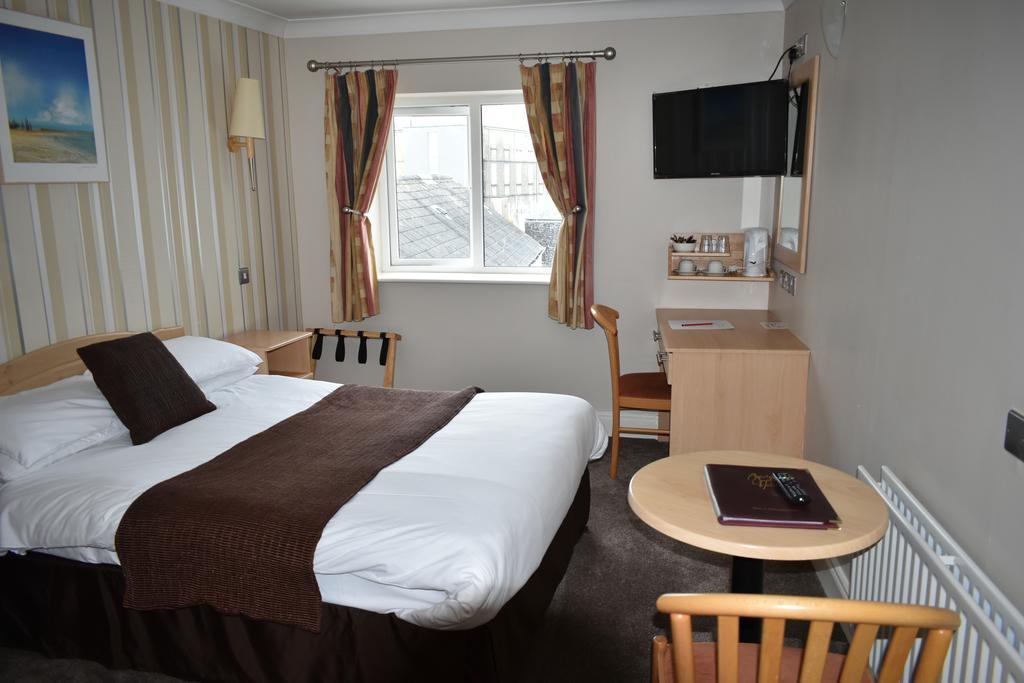 The Corralea Court Hotel Tuam Bagian luar foto